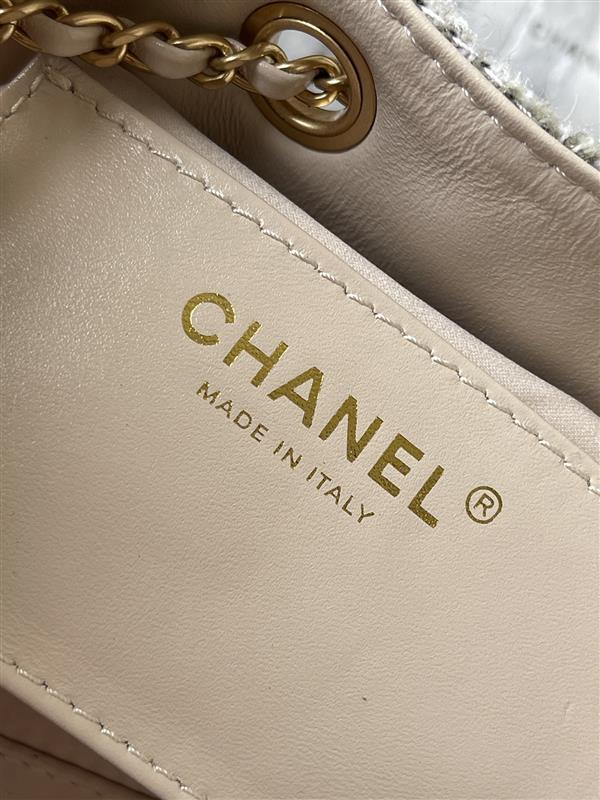 2026131204617490 700